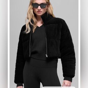ALO Yoga Quilted Corduroy dreamy cropped Puffer Jacket size medium